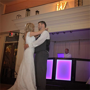 Kansas City Live Music, Kansas City DJ, Kansas City Wedding Bands , Crystal Productions 