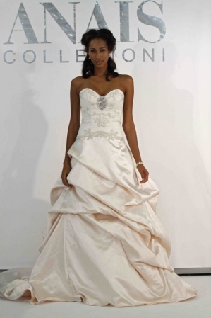 pictures of wedding dresses, pretty wedding dresses, beautiful wedding dresses Anais Collezioni