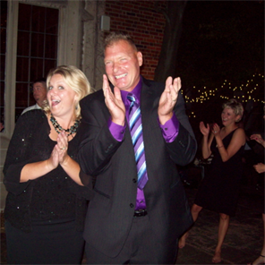 Detroit Live Music, Detroit Wedding DJ, Detroit Wedding Bands, Superior Sounds DJ's MC's DVD Video