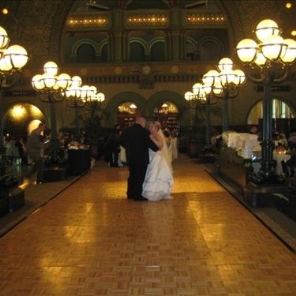 St Louis Live Music, St Louis Wedding Bands, St Louis Wedding DJ , Night Magic Entertainment 