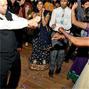 Detroit Live Music, Detroit Wedding DJ, Detroit Wedding Bands, Platinum Event Group - Michigan Wedding DJs