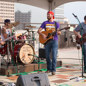 Minneapolis Live Music, Minneapolis Wedding Bands, Minneapolis DJ , Ben Johnson and The Road Beers 