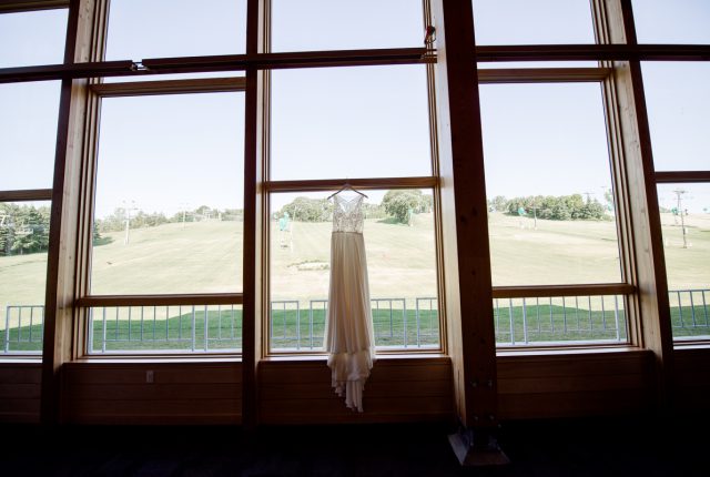 large glass windows floor to ceiling | Minnesota wedding venue